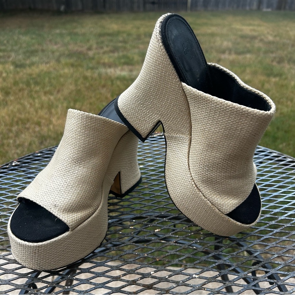 H & M Chic Beige Platform Mules Size 36 (5.5 a 6)